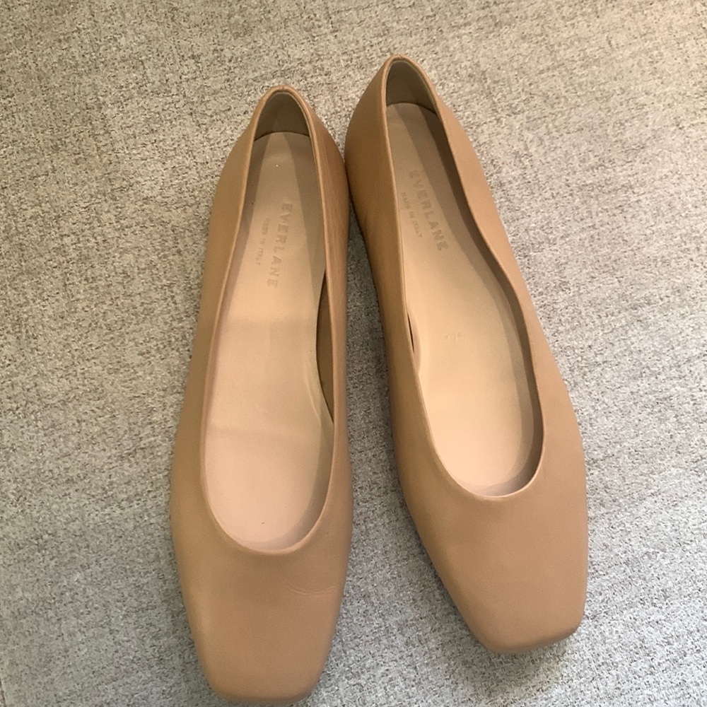 Everlane Beige Ballet Flats